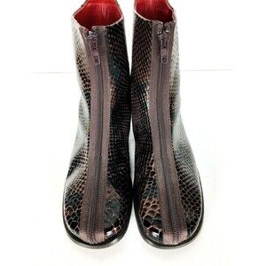 Vintage 90s Joan Helpern Snake Embossed Zipper Front Flat Ankle Boots Italy NEW